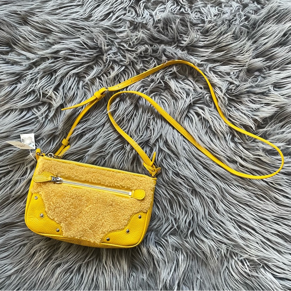 COACH ryder shearling crossbody bag - Picture 2 of 14